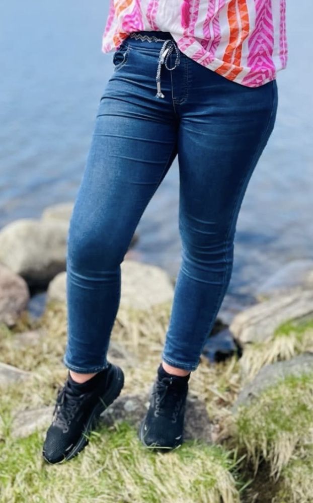 Maison Onado Stretchy jeans mørkblå