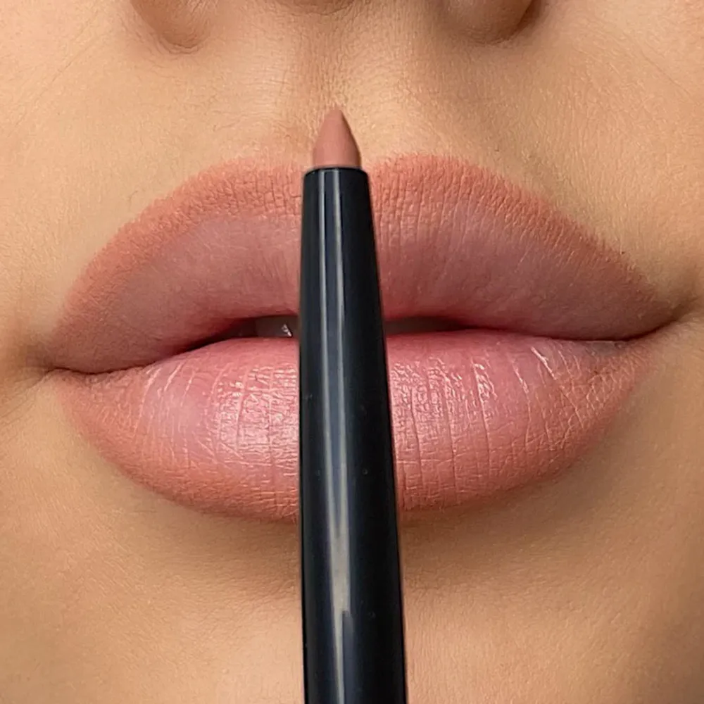 Long Lasting Lipliner